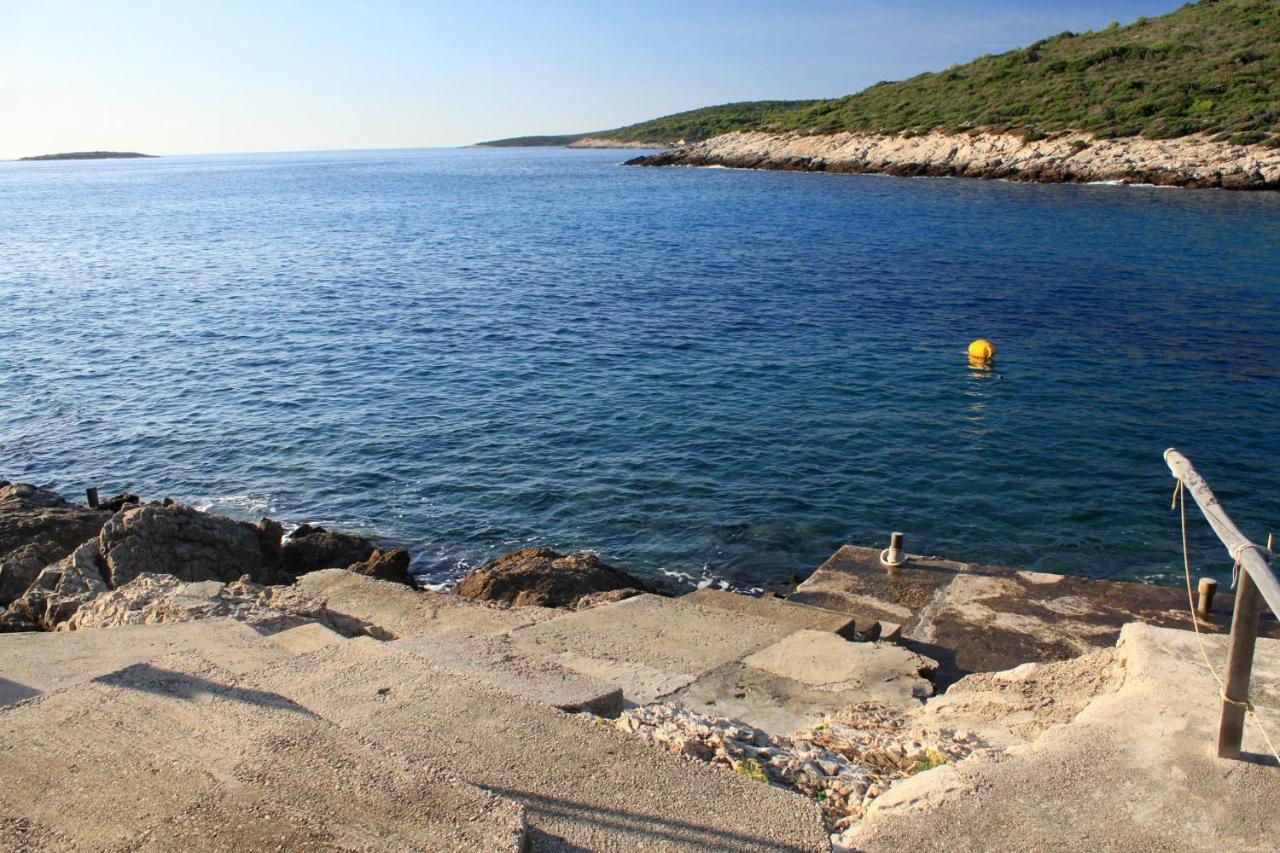 Apartments By The Sea Milna, Vis - 8913 ภายนอก รูปภาพ
