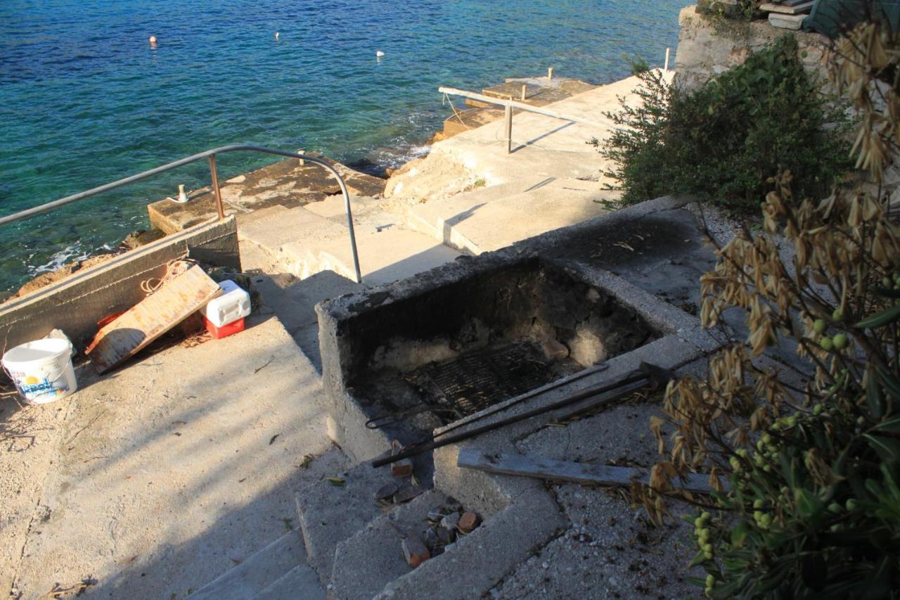 Apartments By The Sea Milna, Vis - 8913 ภายนอก รูปภาพ
