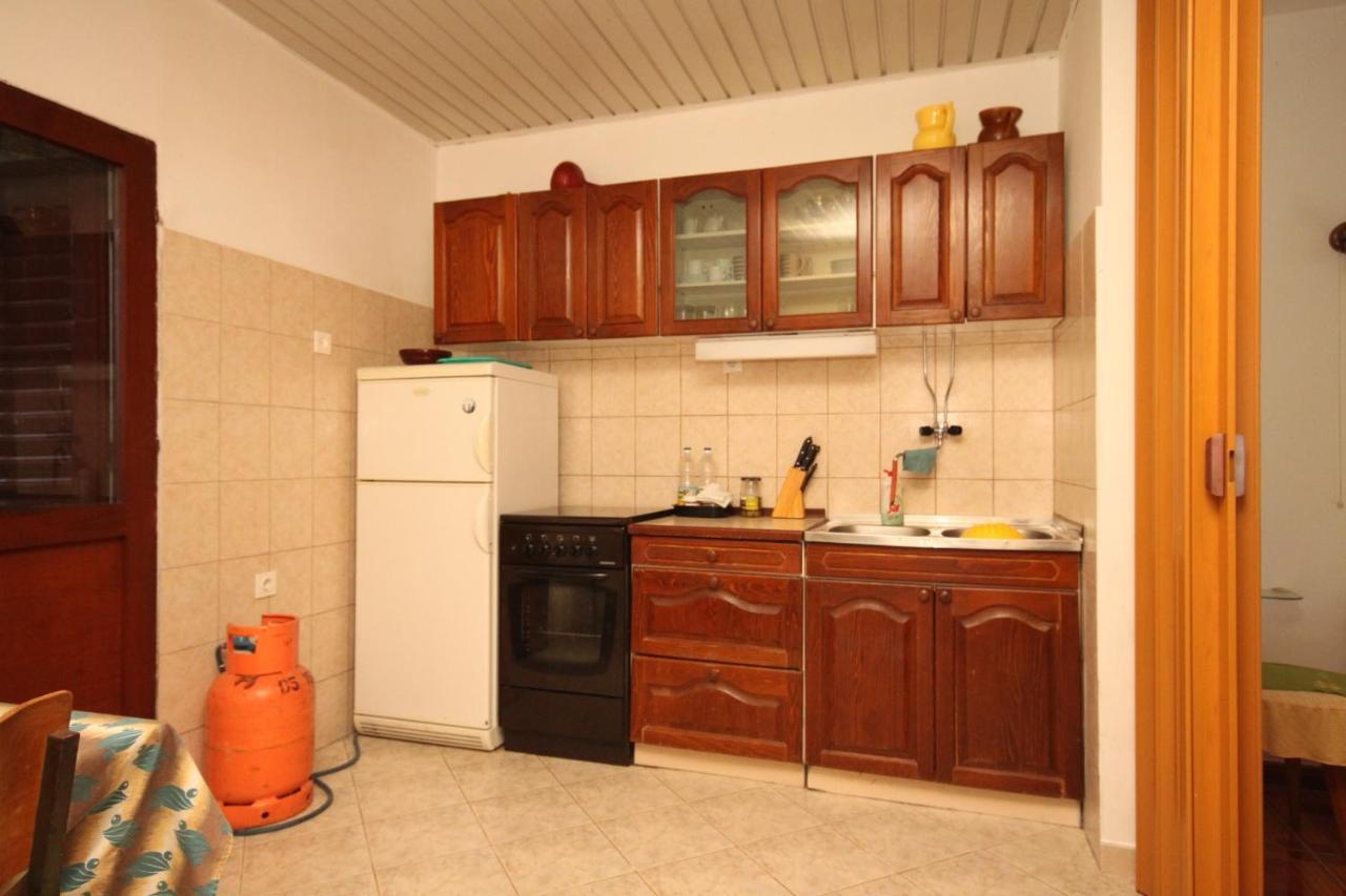 Apartments By The Sea Milna, Vis - 8913 ภายนอก รูปภาพ